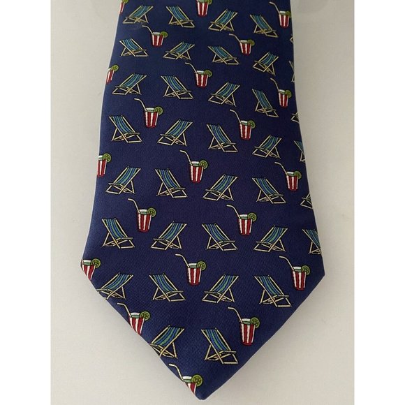 Aquascutum 100% Silk Tie Navy Blue Made in England Cool Beach Theme Vintage 3.75 - Picture 1 of 16